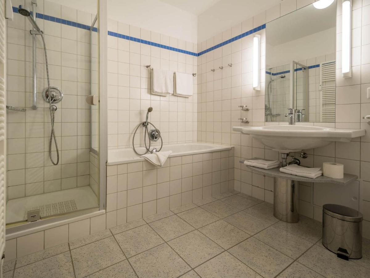 Kaiservillen Heringsdorf - Ferienwohnung Mit 1 Schlafzimmer Und Balkon D211 Bagian luar foto